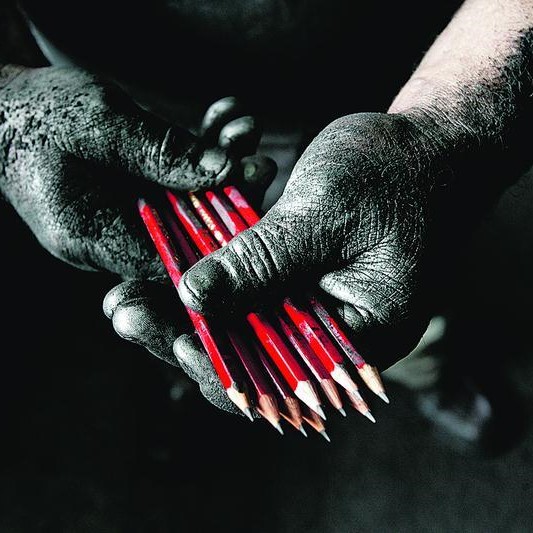 viarco hands Copy
